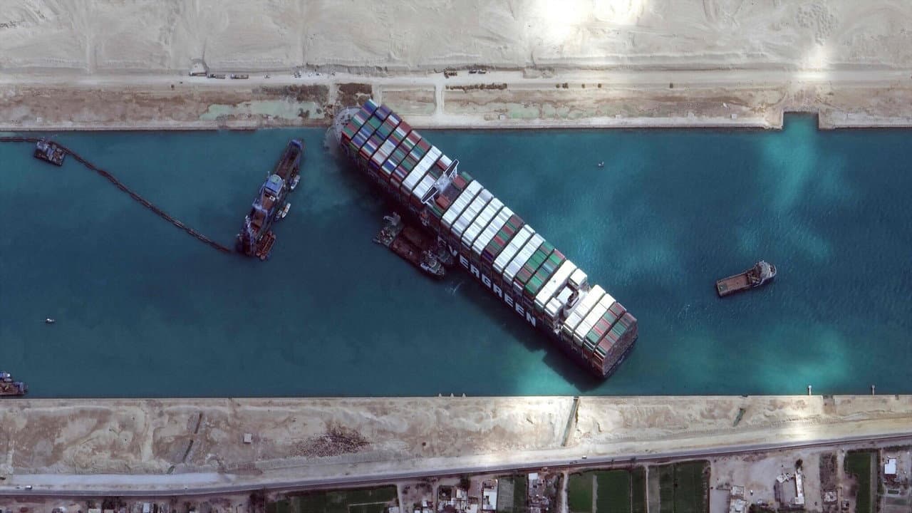 Atrapados en el Canal de Suez