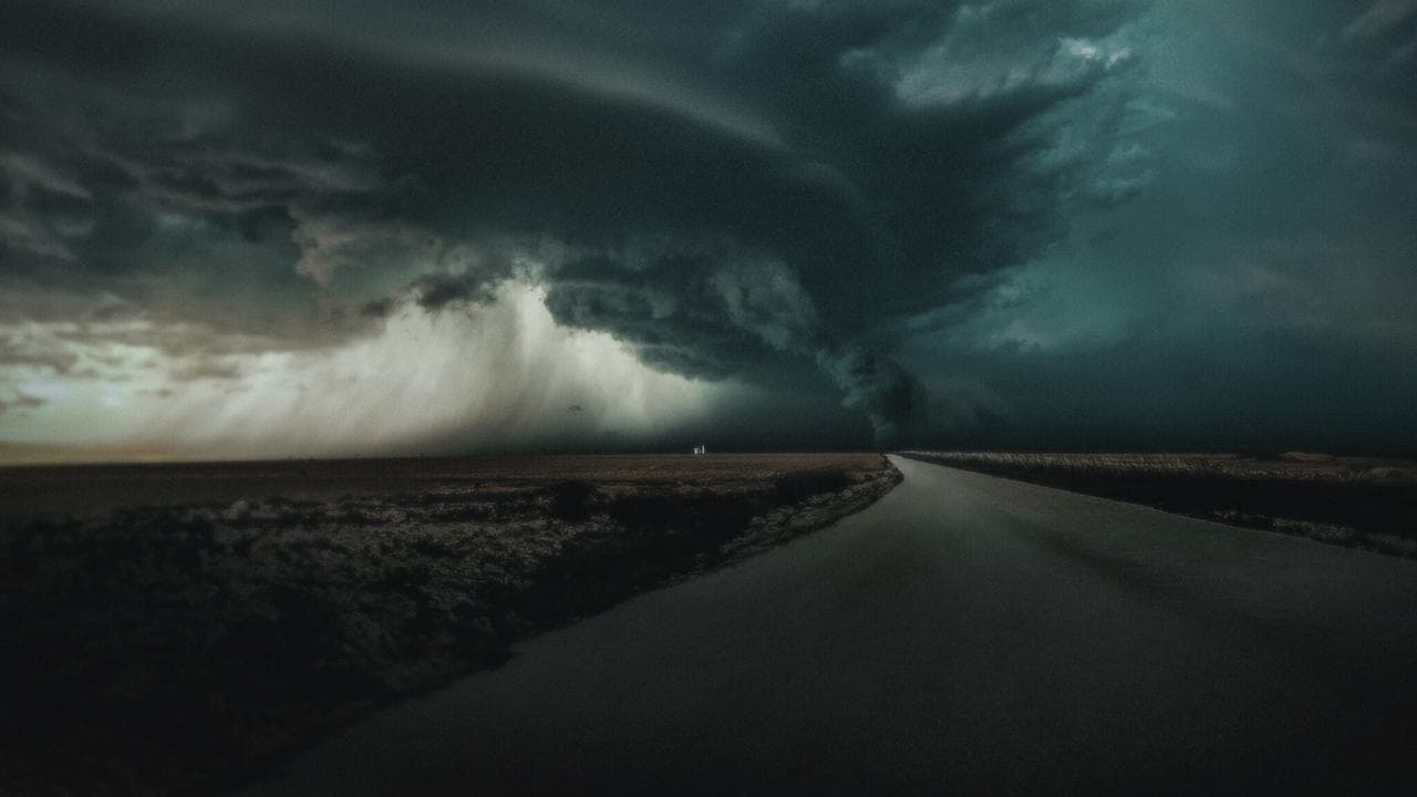 Tornado: Atrapados en la tormenta