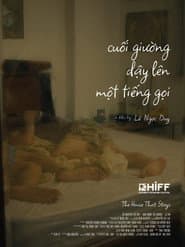 Cuối giường dậy lên một tiếng gọi