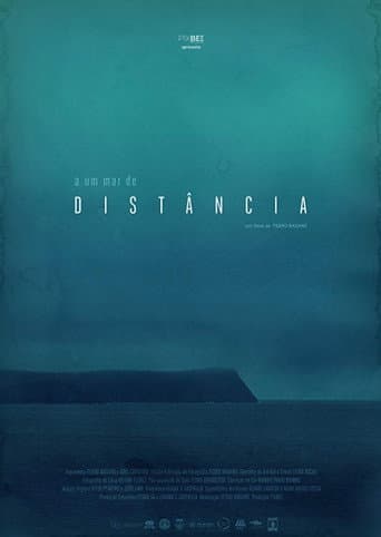 A Um Mar de Distância